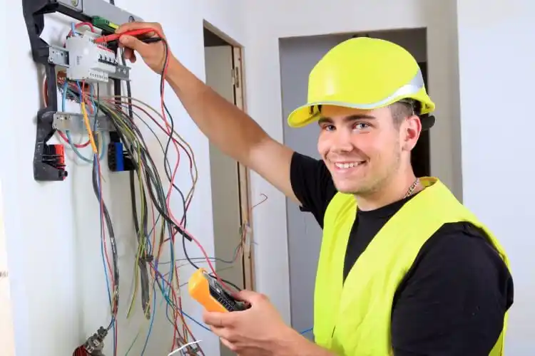 elektricien Son en Breugel